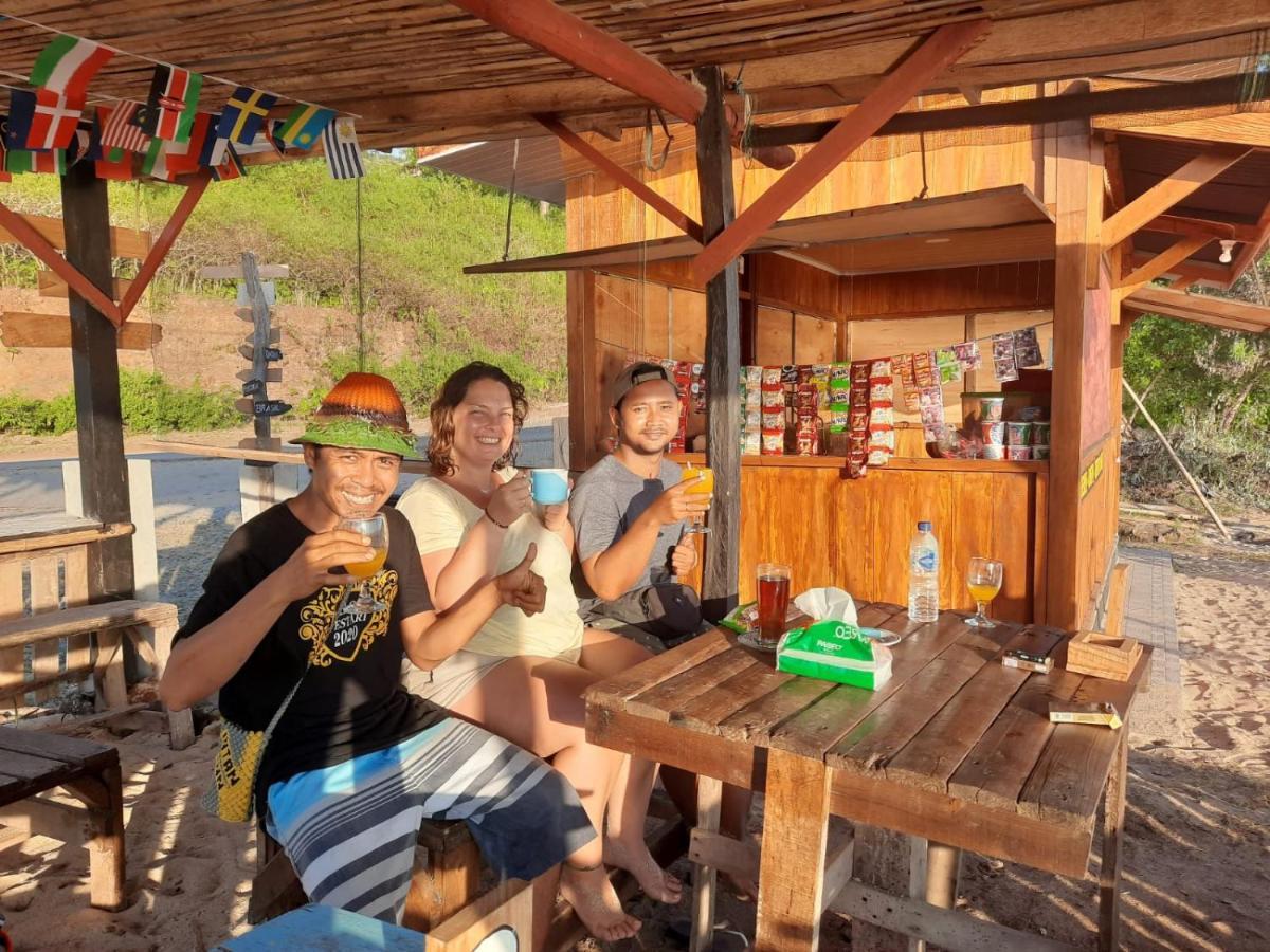 Boneputeh Homestay Taliwang Экстерьер фото