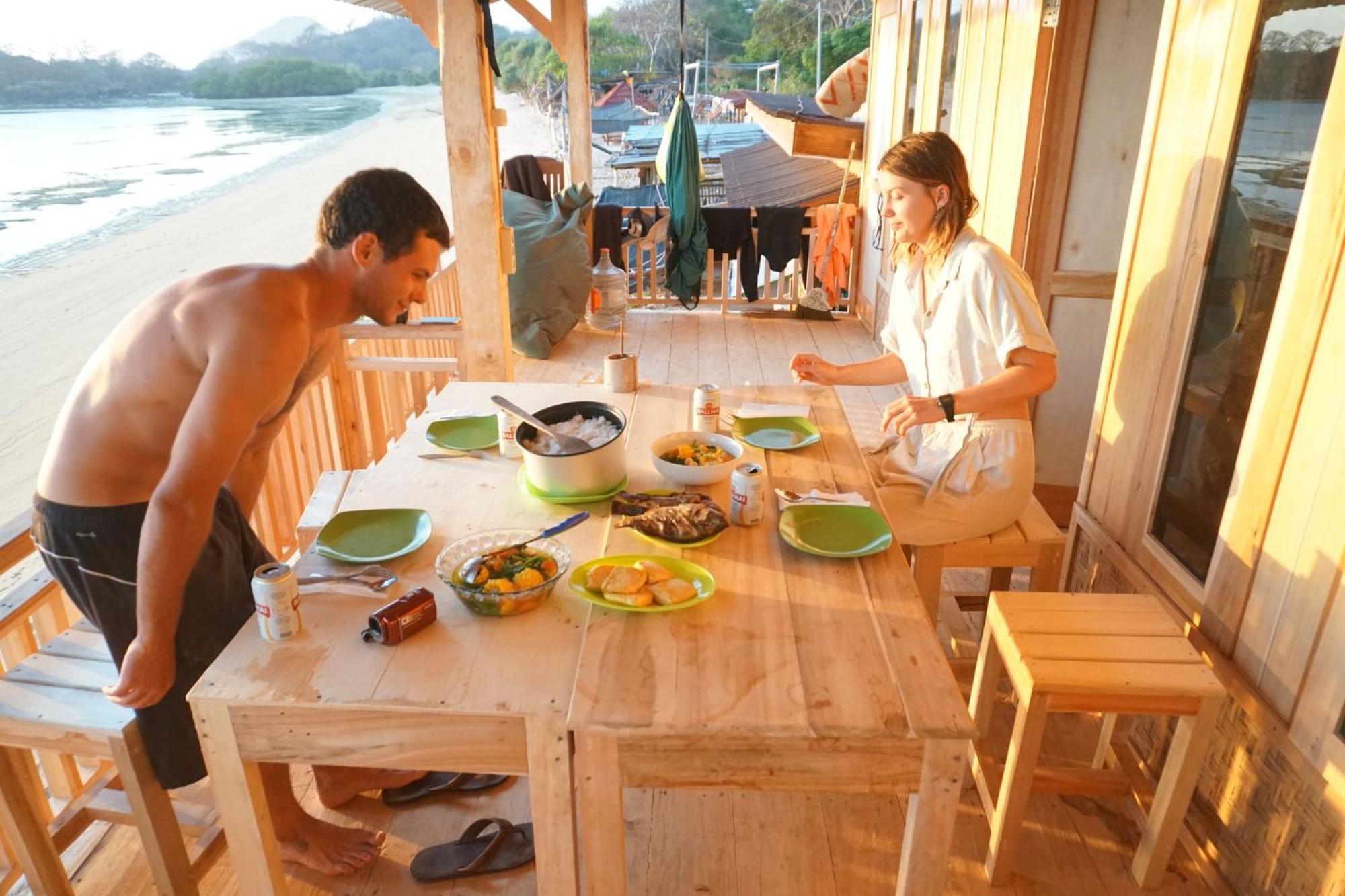 Boneputeh Homestay Taliwang Номер фото